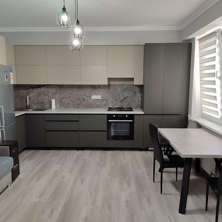 Новая Квартира Vip Chisinau Exterior photo
